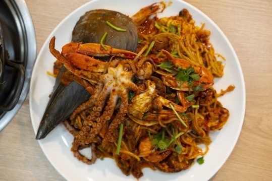 위에서 본 해물찜 한 접시